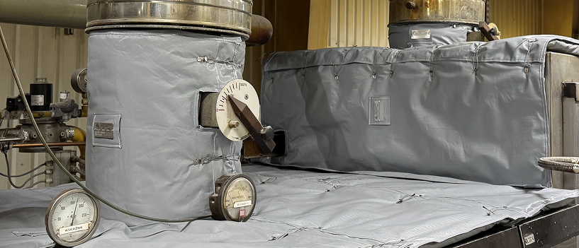 Removable reusable hygienic food grade thermal blanket and jacket insulation on an industrial smoker